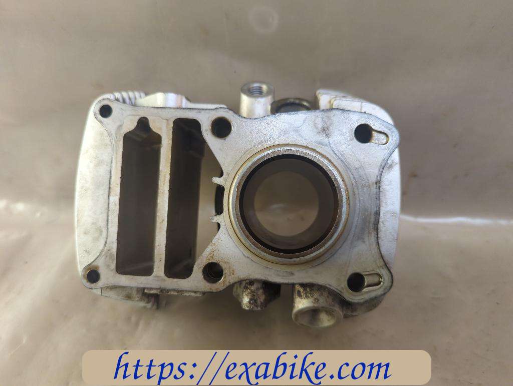 cylinder, front Honda Varadero 125 - photo 3