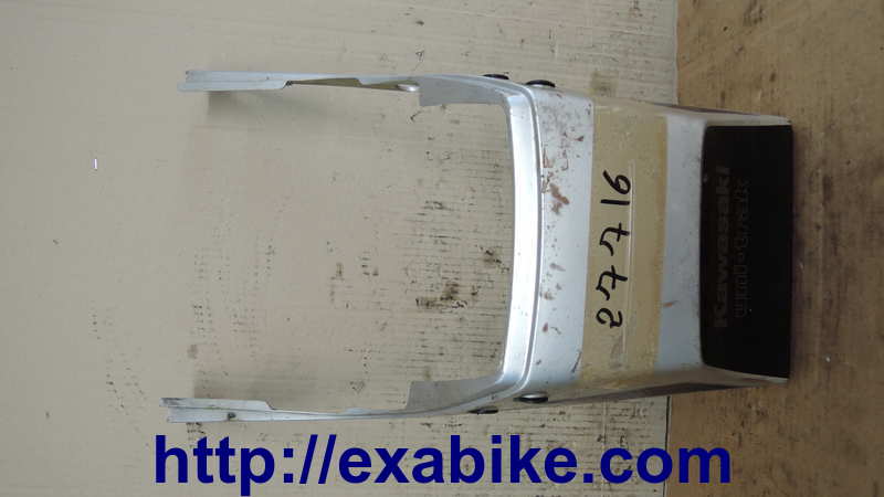 coque arrière Kawasaki GPZ 750 ZX - photo 3