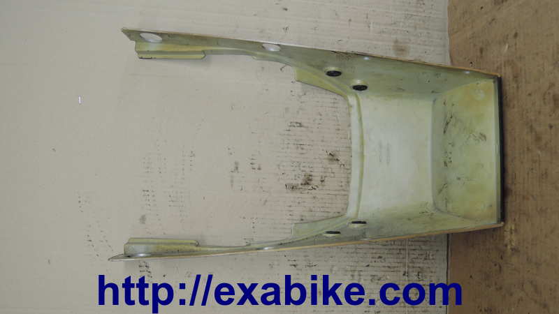coque arrière Kawasaki GPZ 750 ZX - photo 4