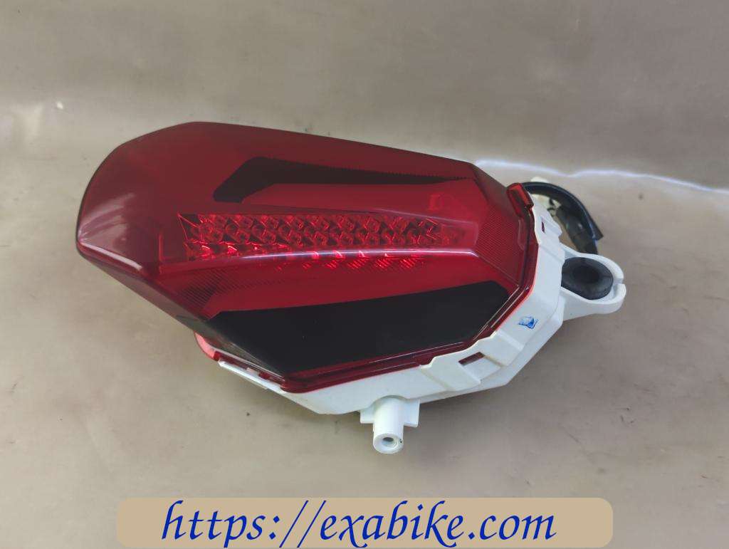 tail light Suzuki GSXR 1000 - photo 2