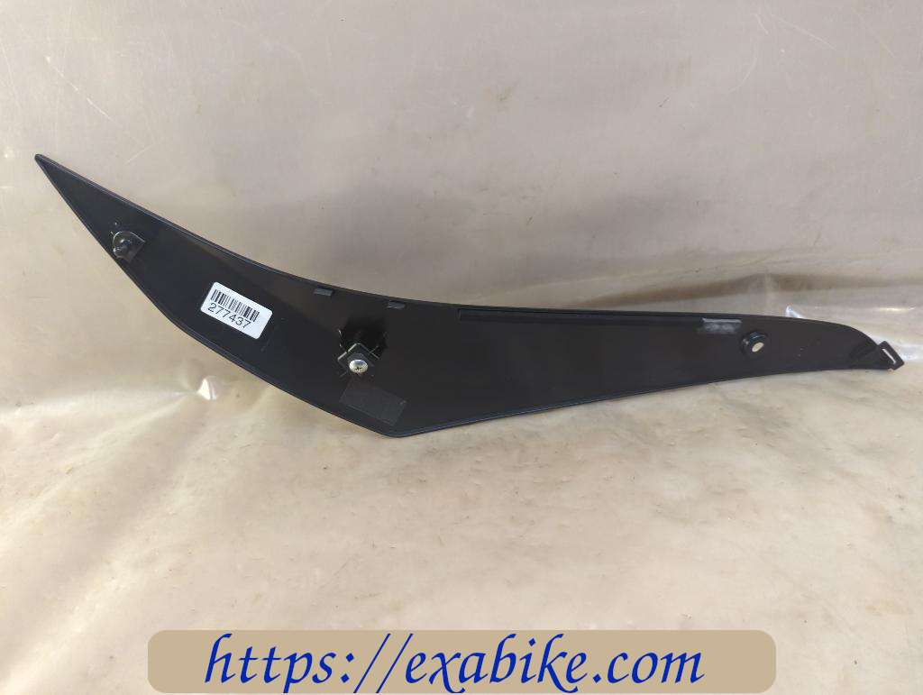 cowl, left Suzuki GSXR 1000 - photo 2