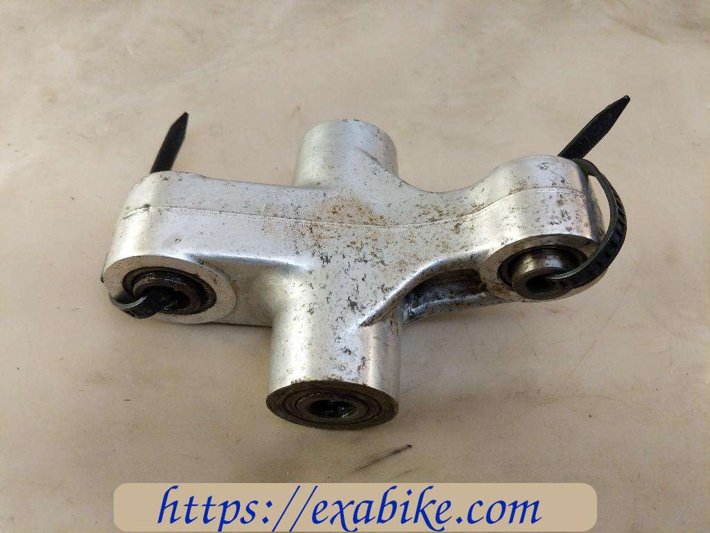 swingarm connecting Suzuki GSX1100G - photo 1