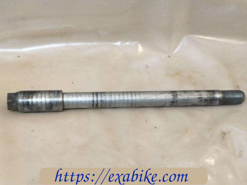 wheel axle, front Suzuki GSX1100G - photo 1