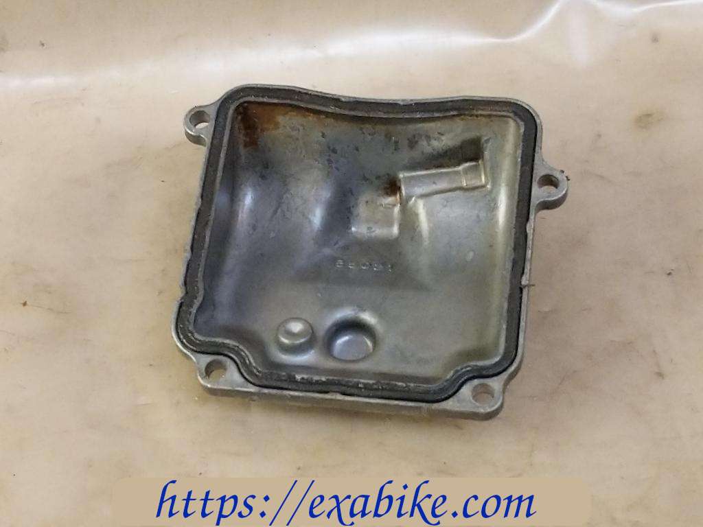 carburetor float chamber Yamaha FZR 1000 - photo 3