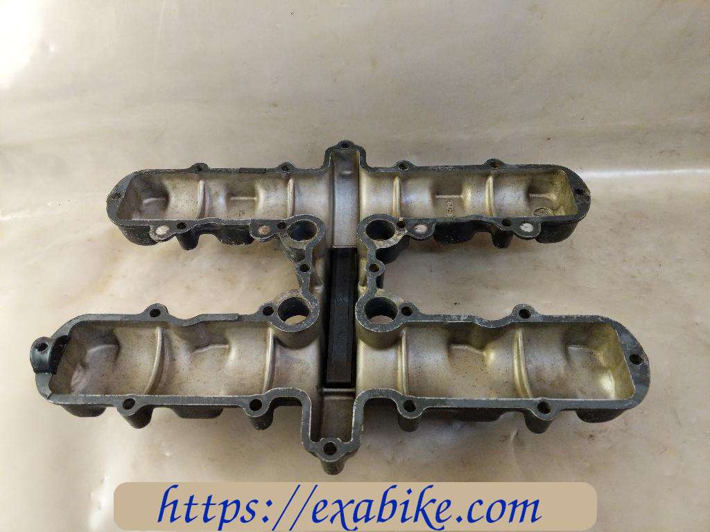 cylinder head cover Kawasaki KZ500 - photo 2
