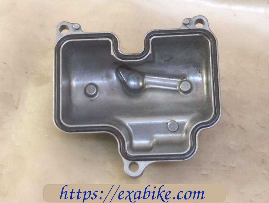 carburetor float chamber Honda VTR 1000 - photo 3