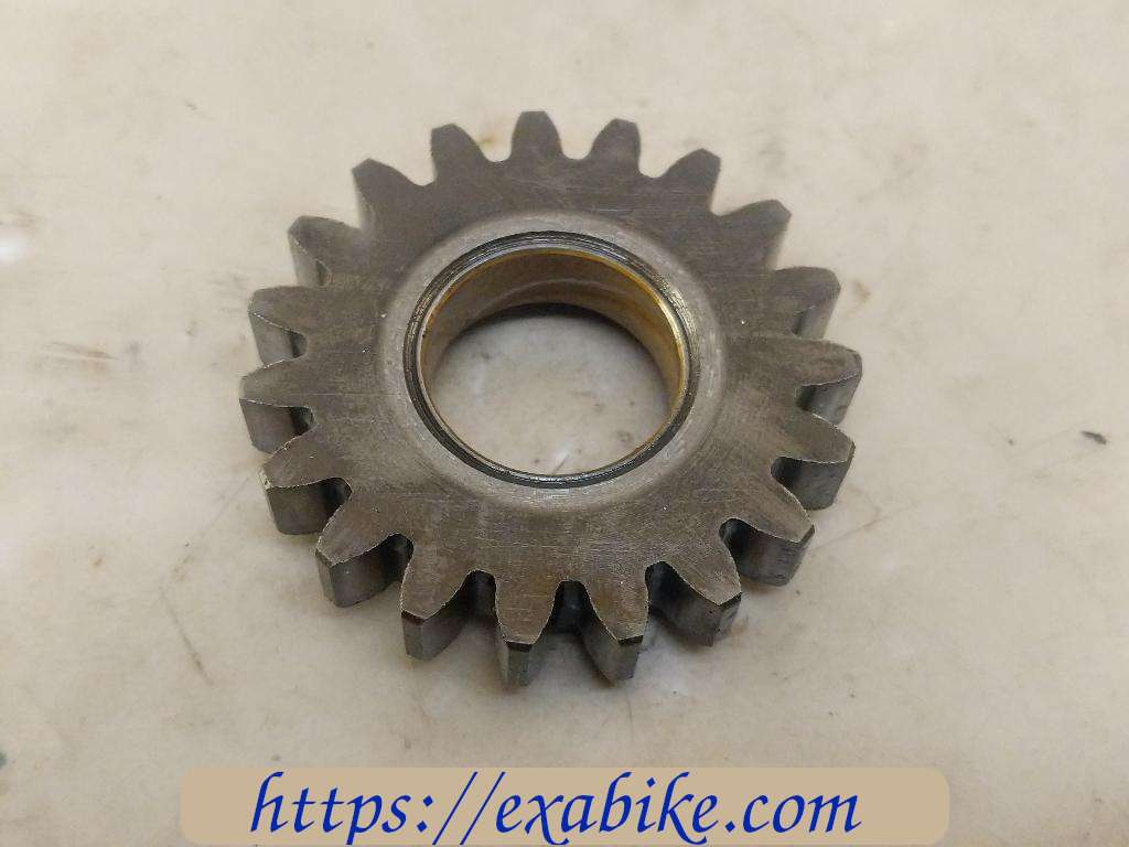 kick starter gear Suzuki GS 550 - photo 2
