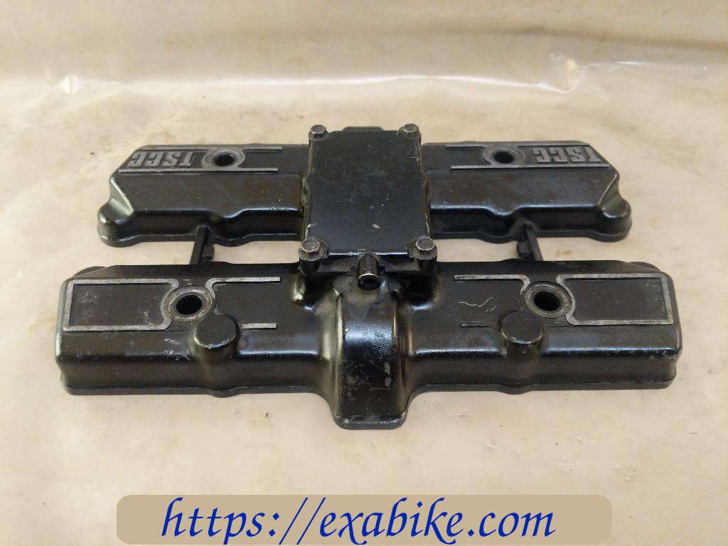 cylinder head cover Suzuki GSX 550 - photo 2