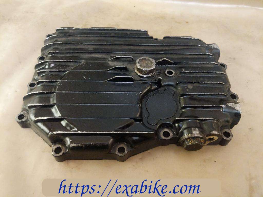 carter d'huile Suzuki GSX 550 - photo 1