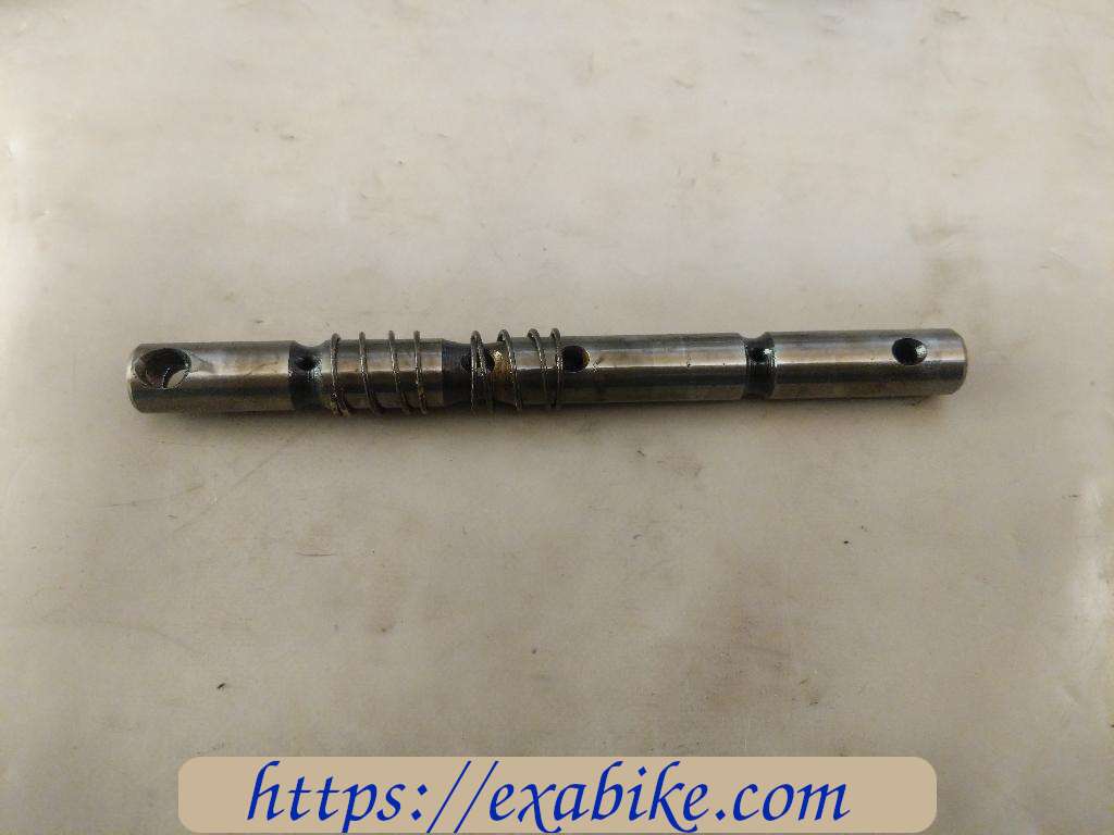 axe des culbuteurs Suzuki GSX 550 - photo 1