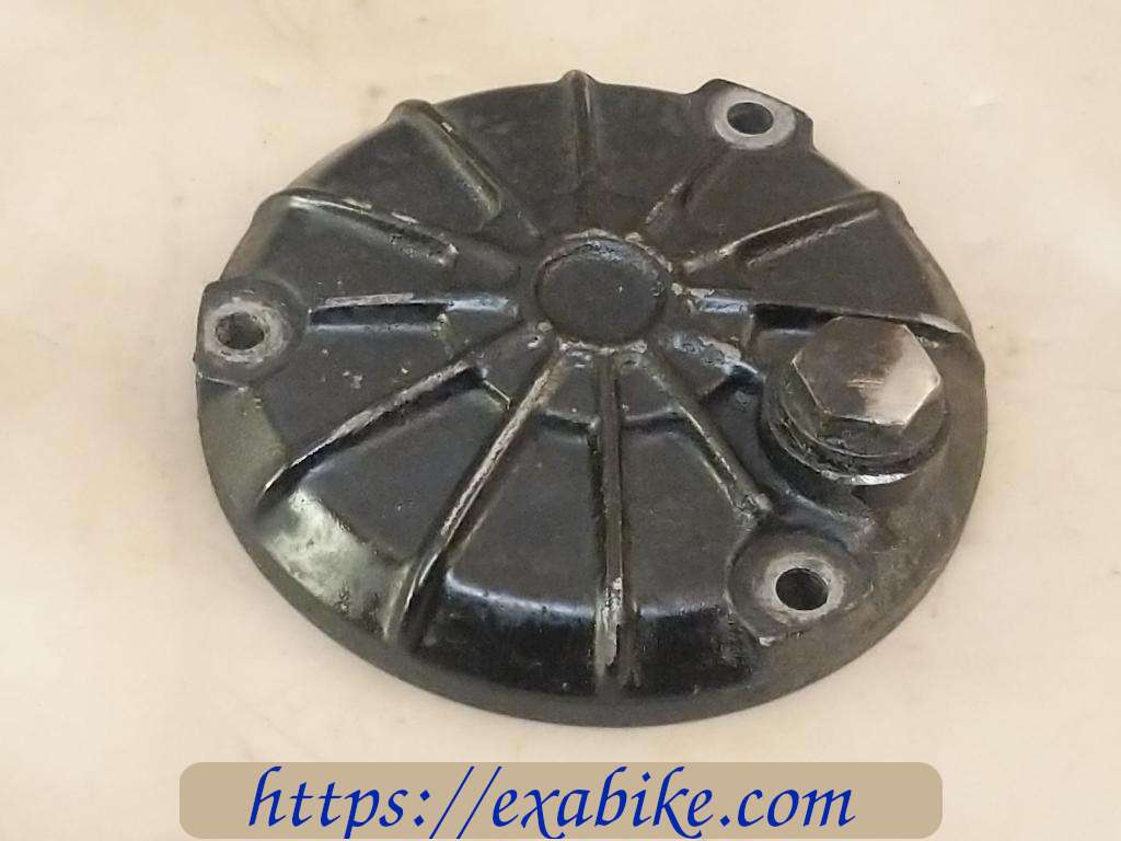oil filter cover Suzuki GSX 550 - photo 1