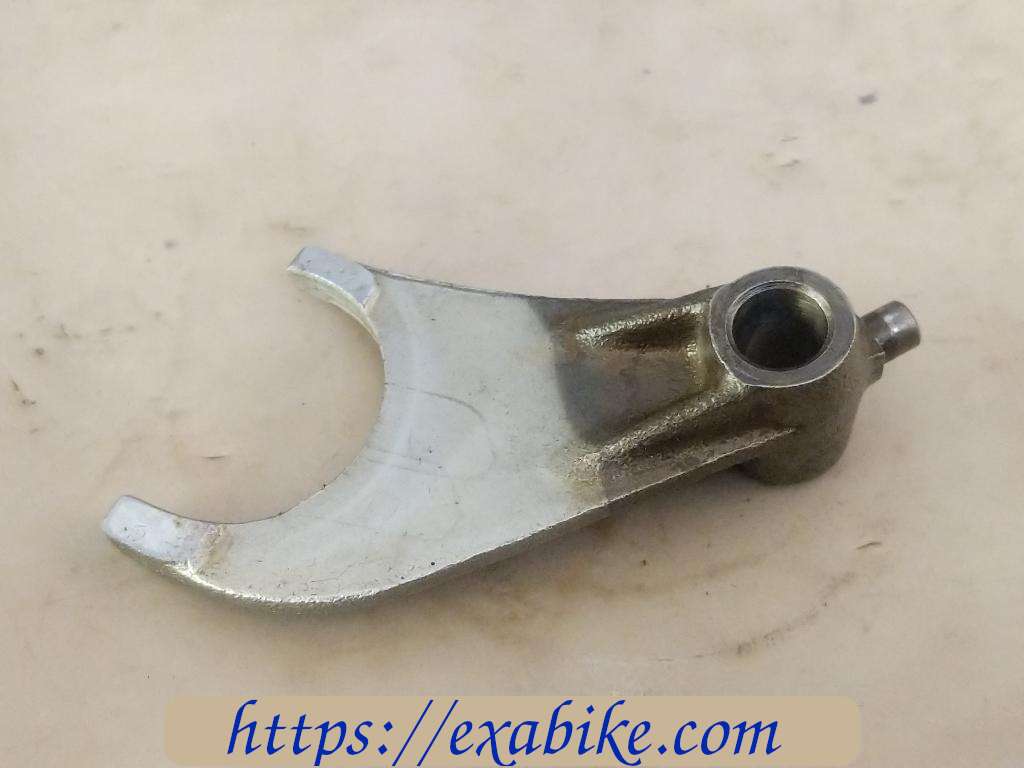 fourchette de boite Suzuki GSX 550 - photo 2
