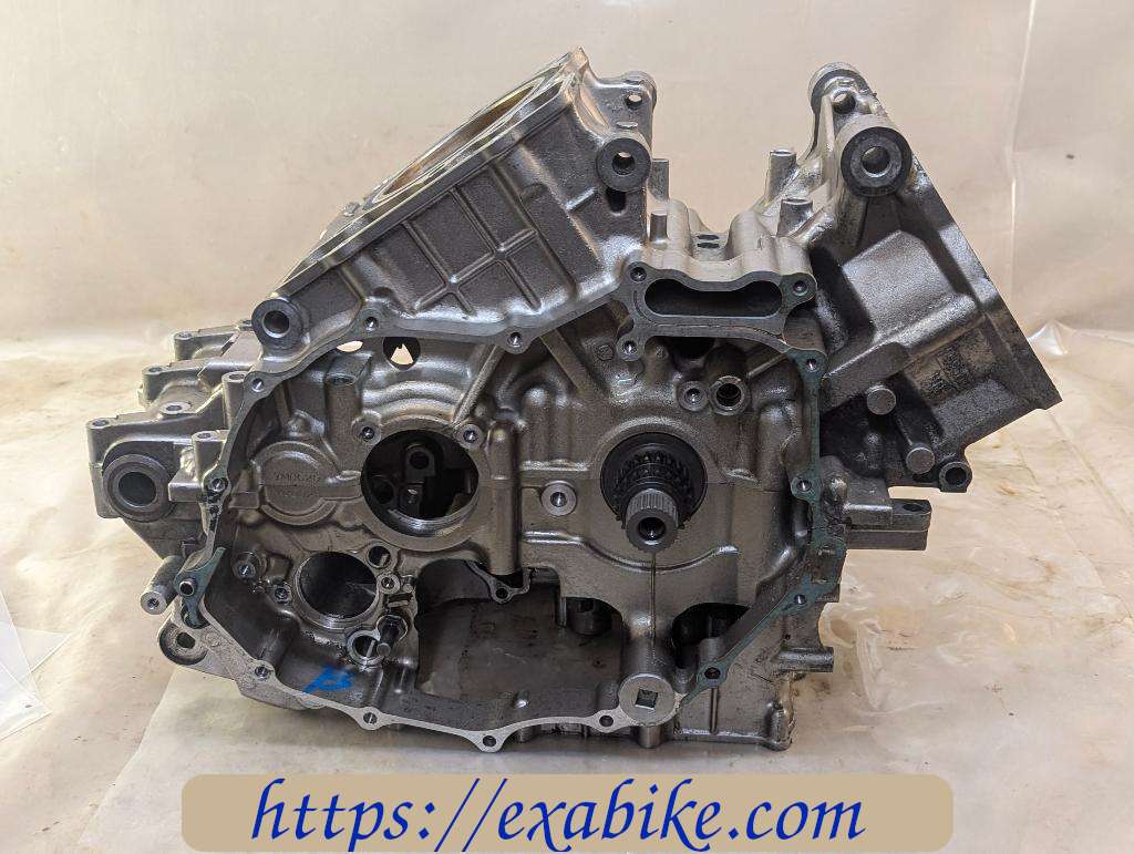 engine block Honda VTR 1000 - photo 1