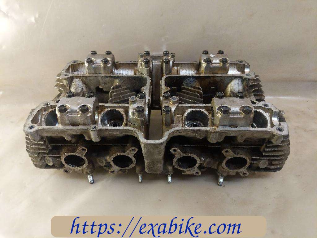 cylinder head Yamaha XJ 750 - photo 1