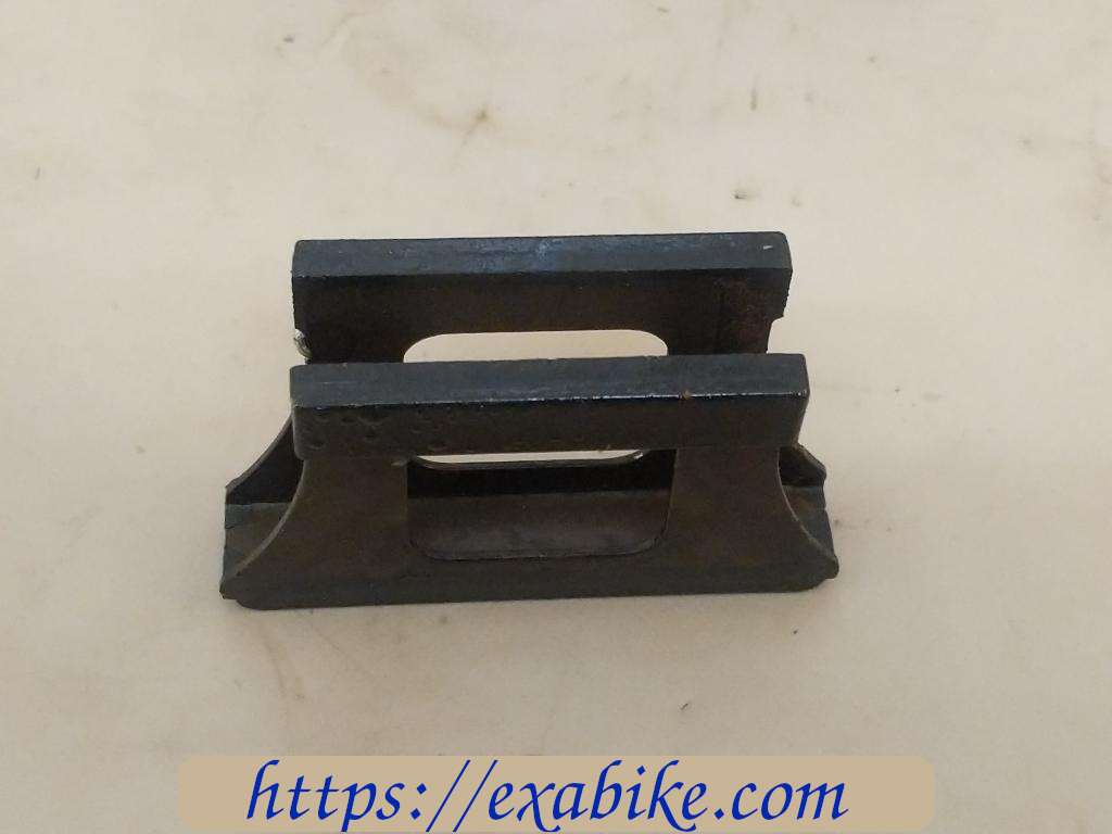 cam chain guid Yamaha XJ 750 - photo 2