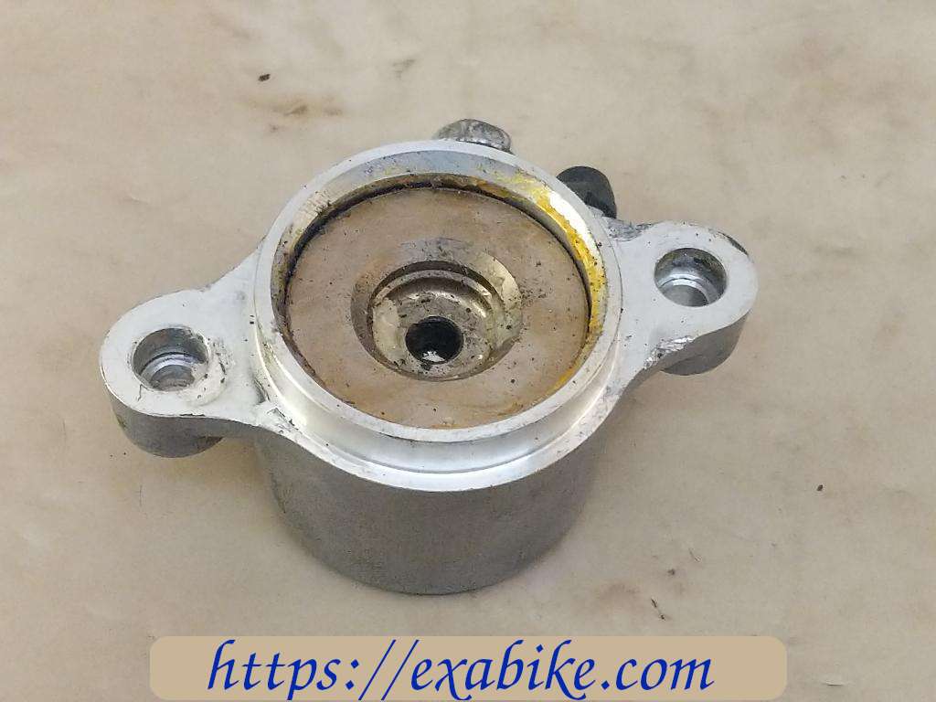 clutch slave cylinder Suzuki GSF 650 Bandit - photo 2