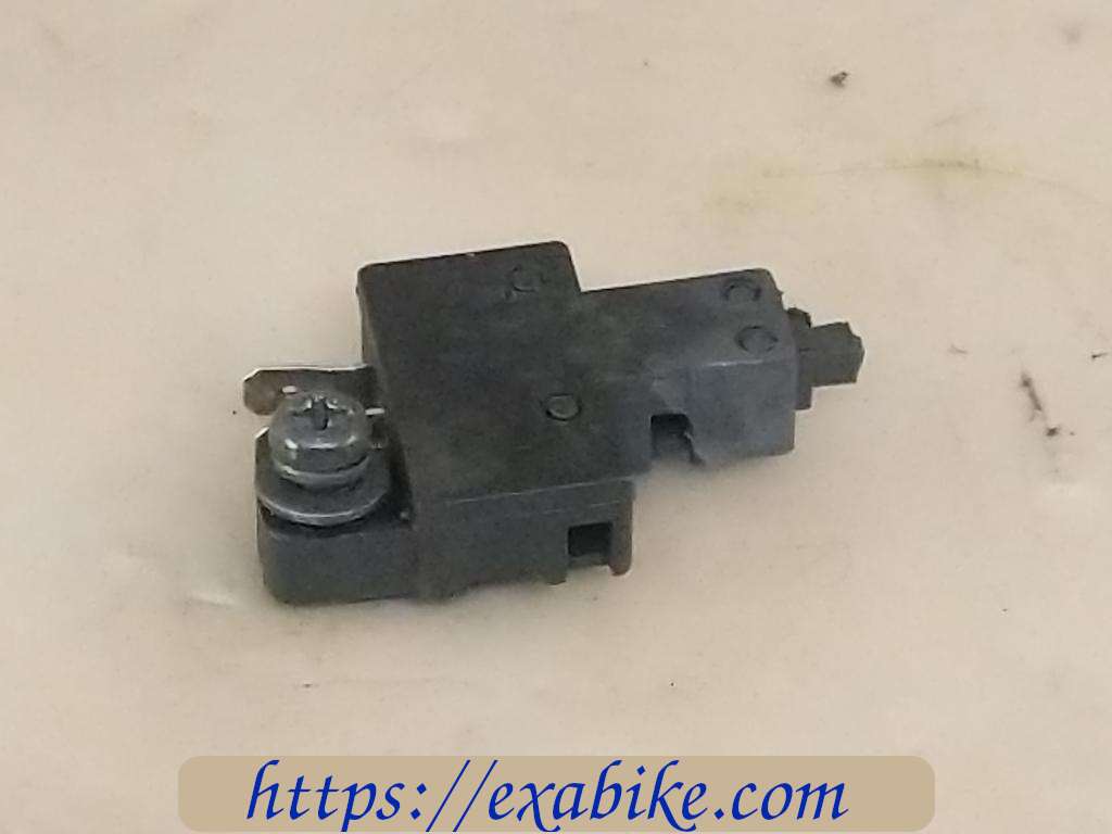clutch switch Suzuki GSF 650 Bandit - photo 1
