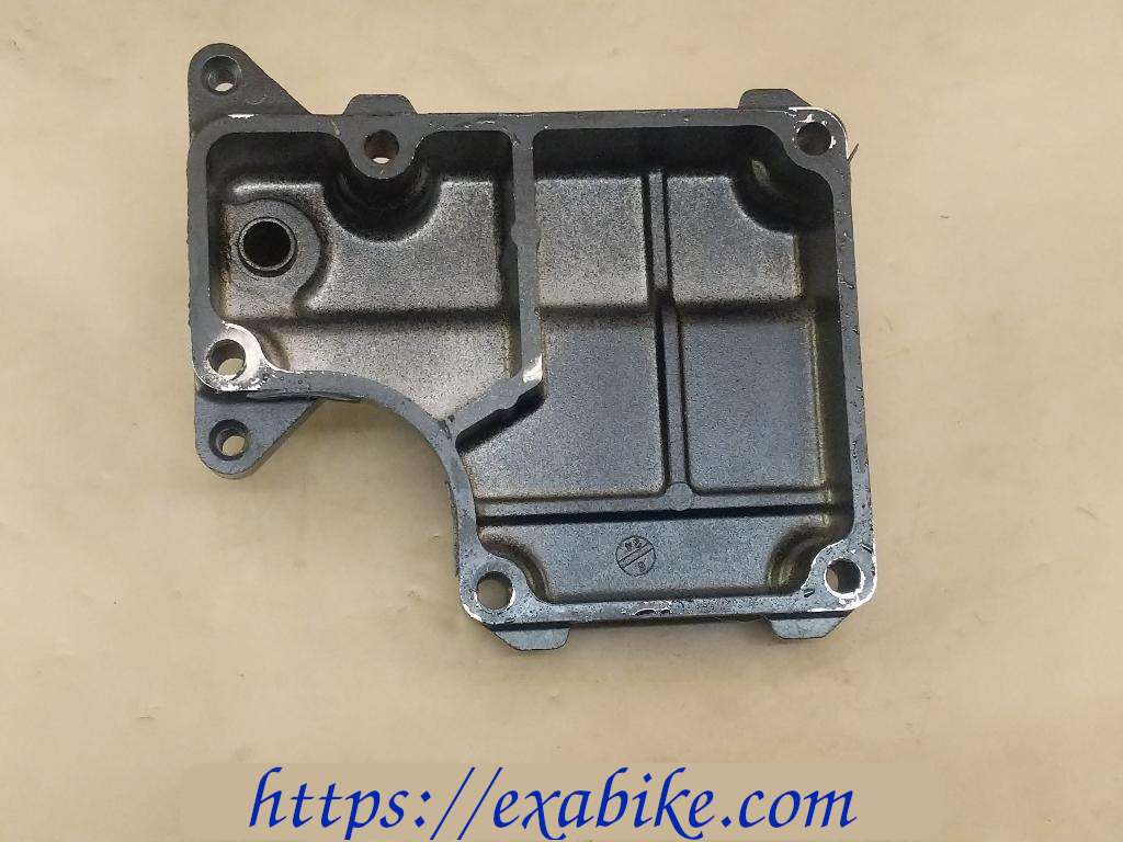 crankcase cover Suzuki GSF 650 Bandit - photo 2