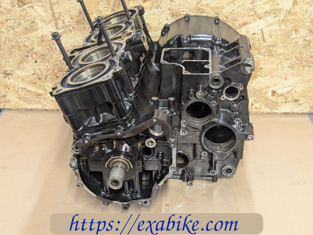 engine block Suzuki GSF 650 Bandit - photo 1