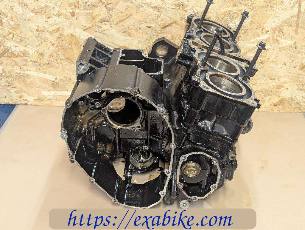 engine block Suzuki GSF 650 Bandit - photo 2