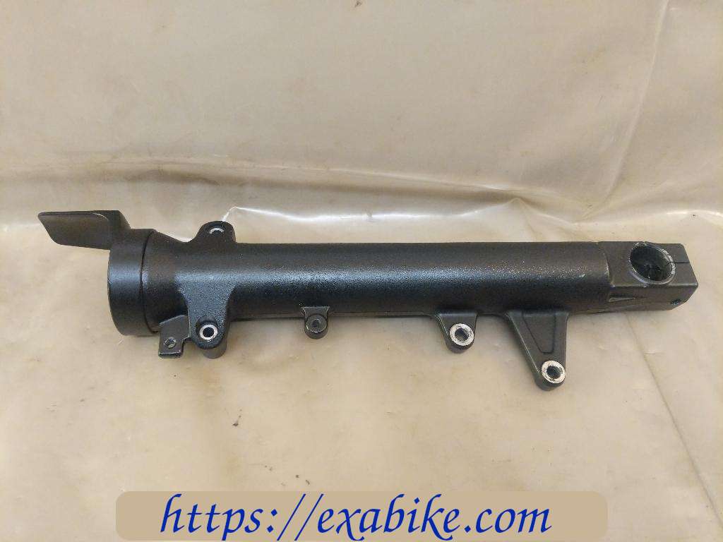 lower fork case, right Suzuki GSF 650 Bandit - photo 1