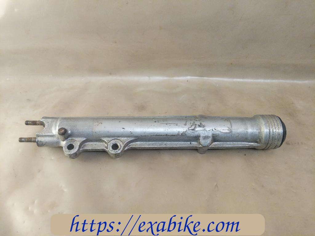 lower fork case, left Honda CB750F - photo 1