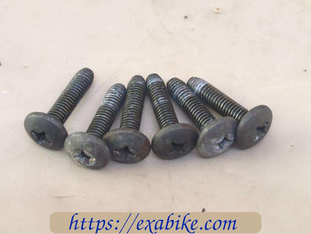 screw Piaggio 125 X8 - photo 1
