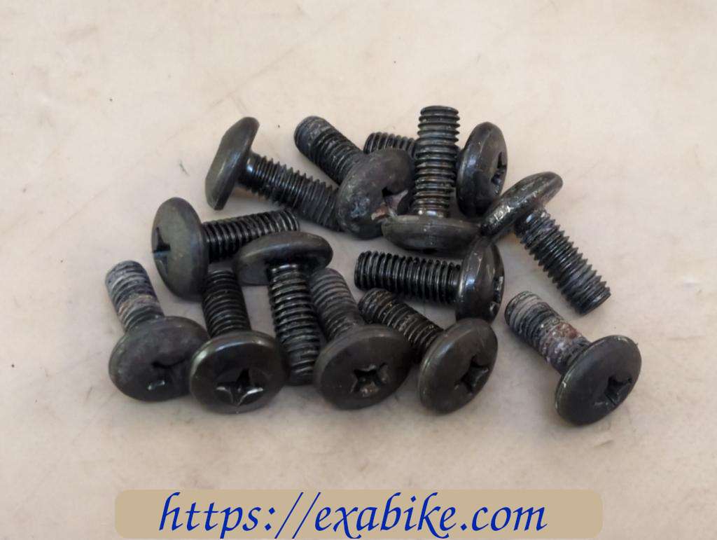 screw Piaggio 125 X8 - photo 1