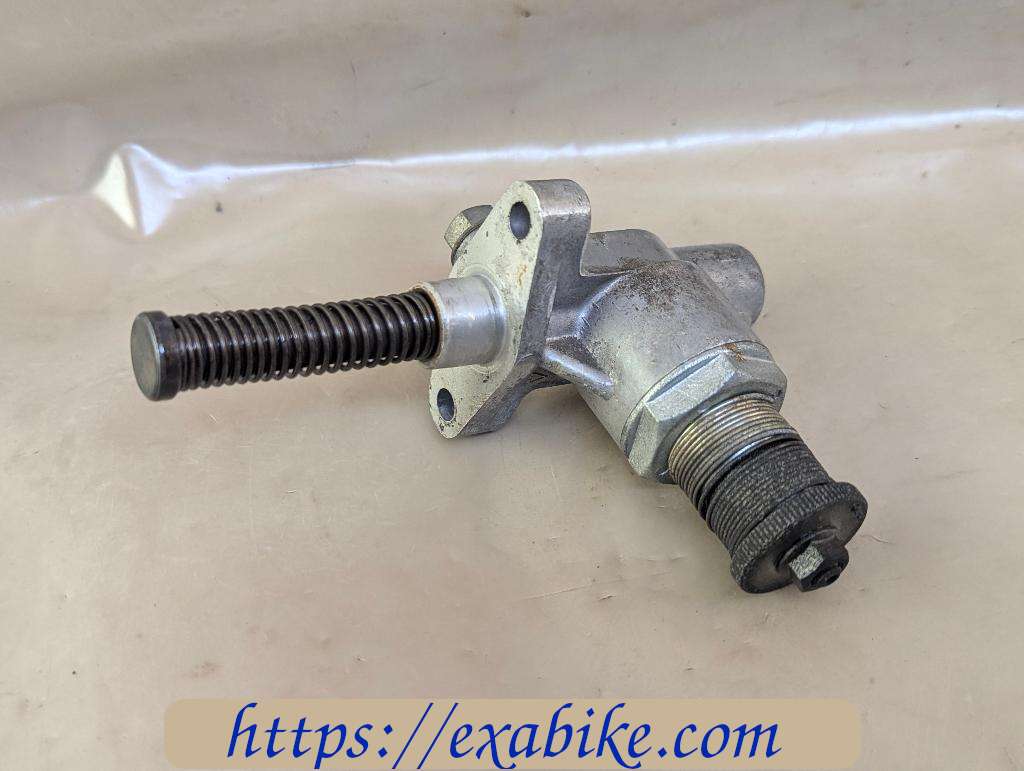 cam chain tensioner Suzuki GSX 250 - photo 1