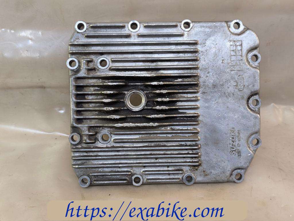 carter d'huile Suzuki GSX 250 - photo 1
