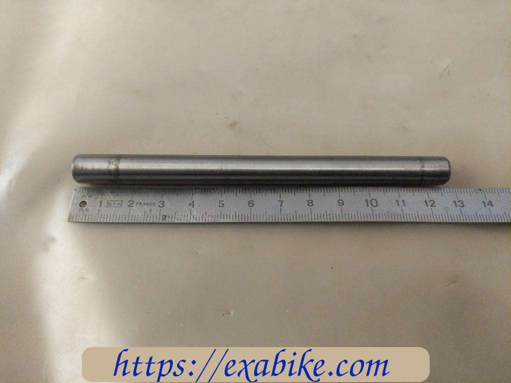 gearshift forks axle Suzuki GSX 250 - photo 1