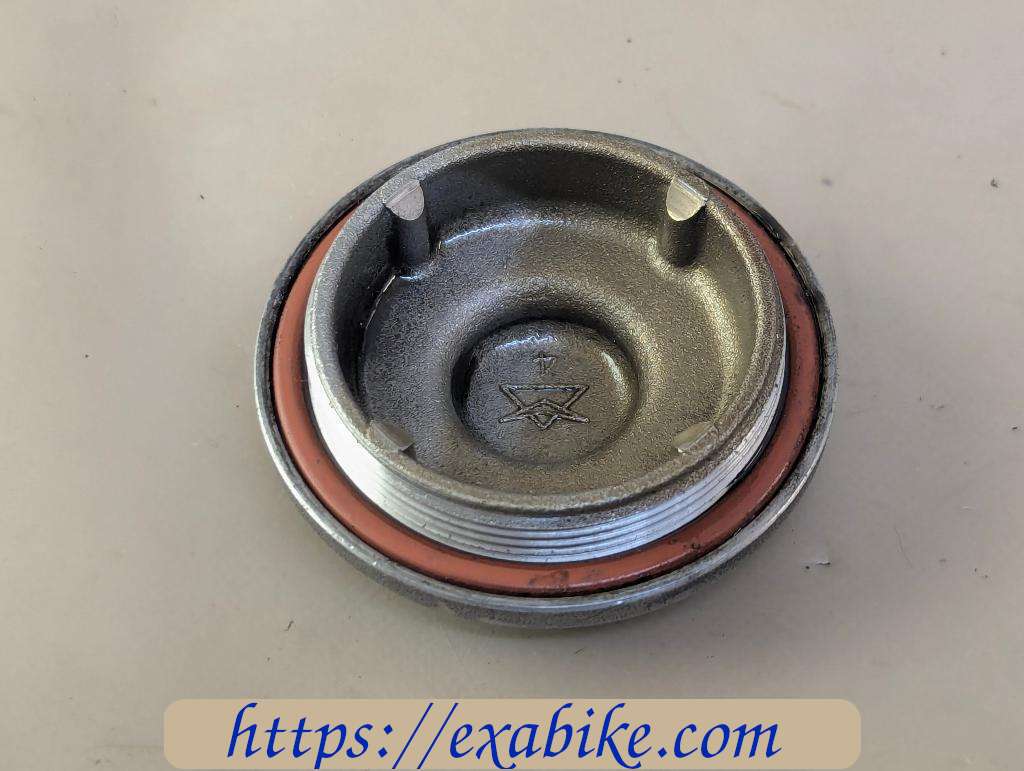 engine cap Yamaha 125 Majesty - photo 2