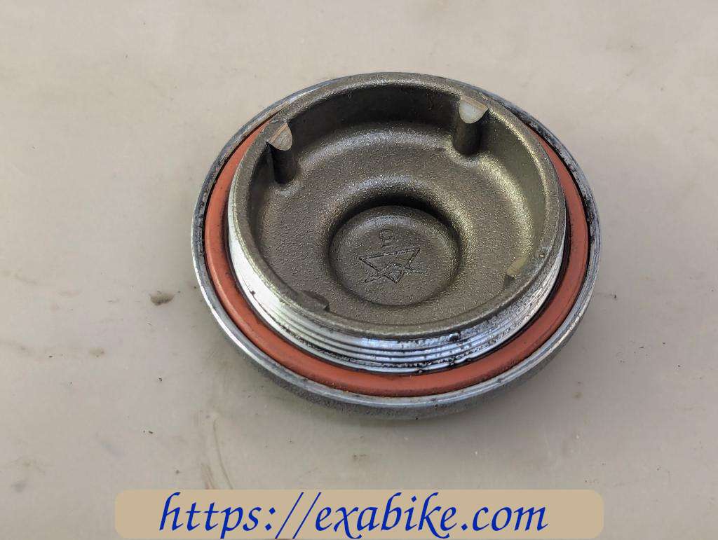 engine cap Yamaha 125 Majesty - photo 2