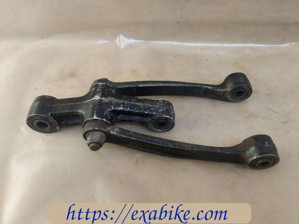 swingarm connecting Suzuki GSXF 750 - photo 1