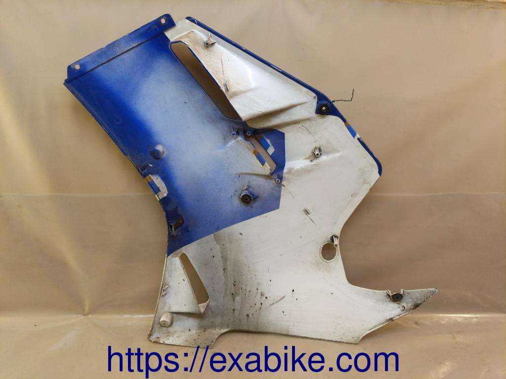 right middle cowl Yamaha FZR 750 - photo 2