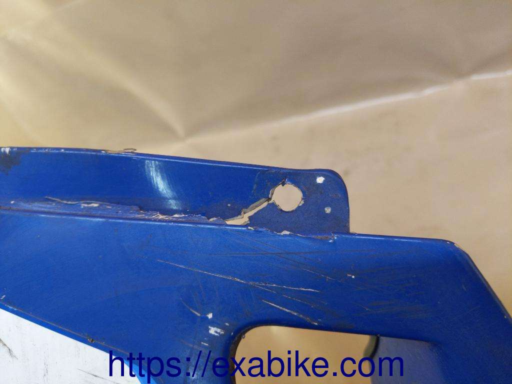 left middle cowl Yamaha FZR 750 - photo 4