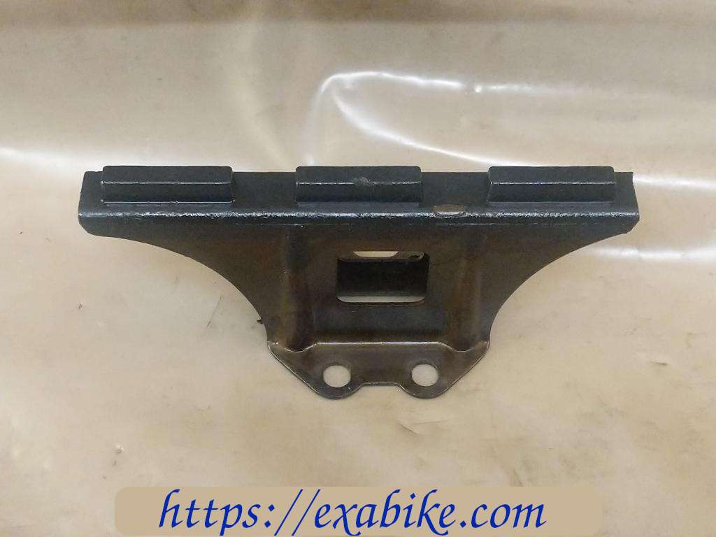 cam chain guid, upper Suzuki 600 Bandit - photo 1