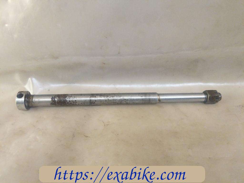wheel axle, rear Suzuki GT 125 - photo 1