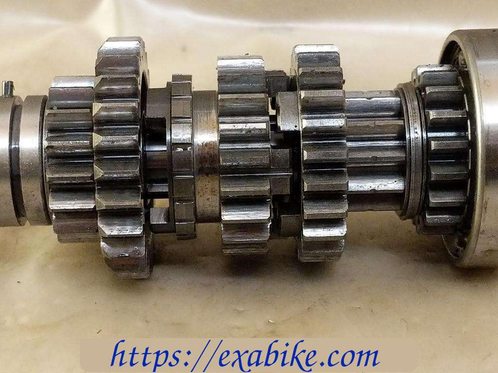 gearbox primary shaft Suzuki GT 125 - photo 2
