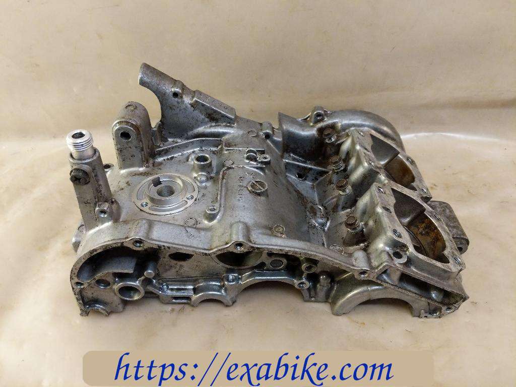 crankcase, upper Suzuki GT 125 - photo 1