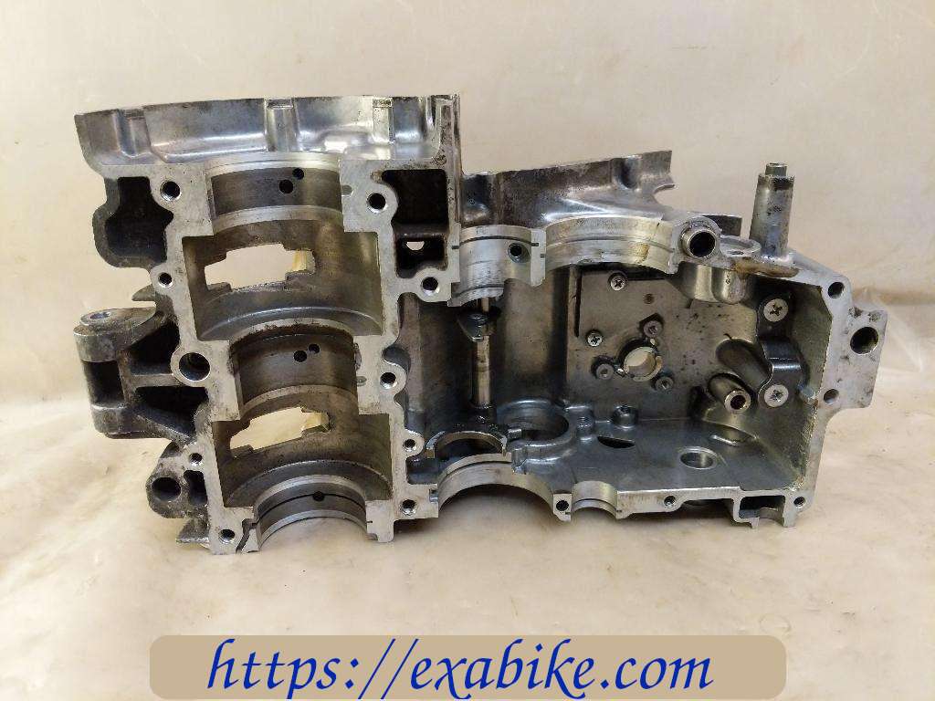 crankcase, upper Suzuki GT 125 - photo 2