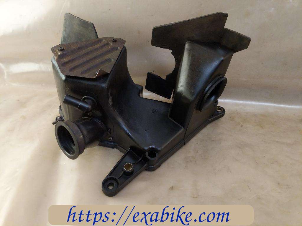 air cleaner box Yamaha XT 125 - photo 3