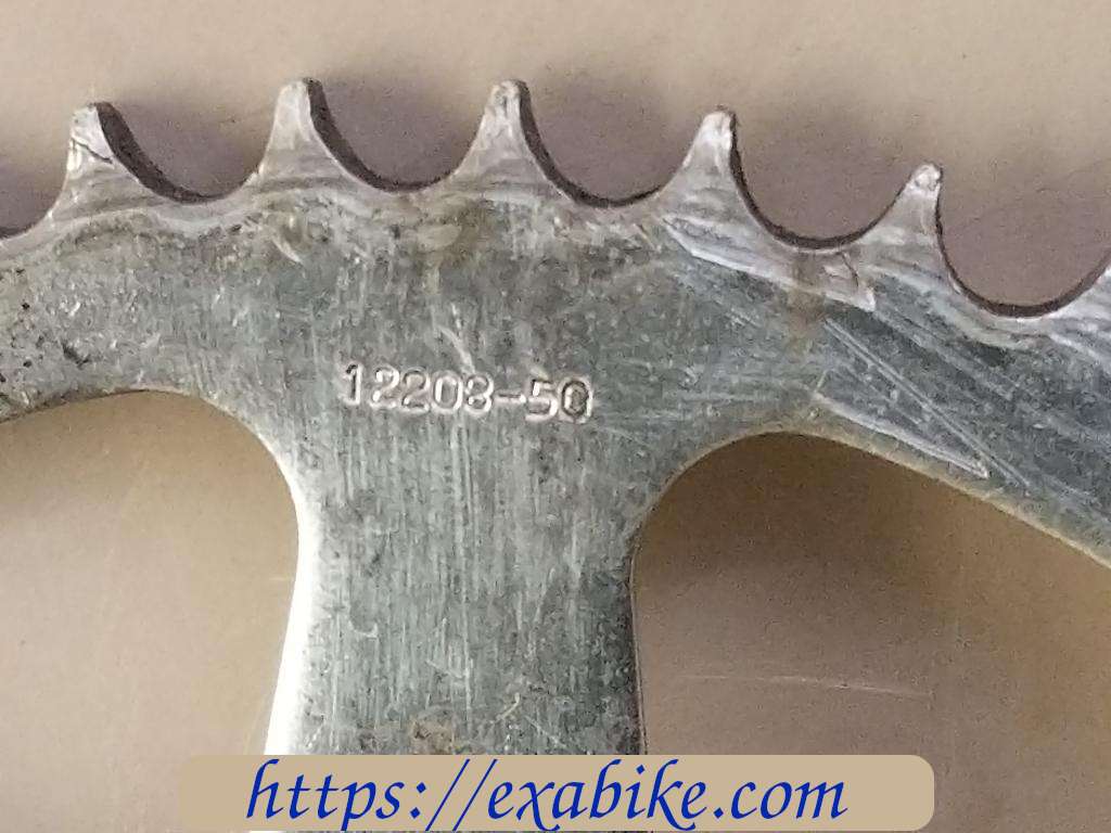 rear sprocket Yamaha XT 125 - photo 2