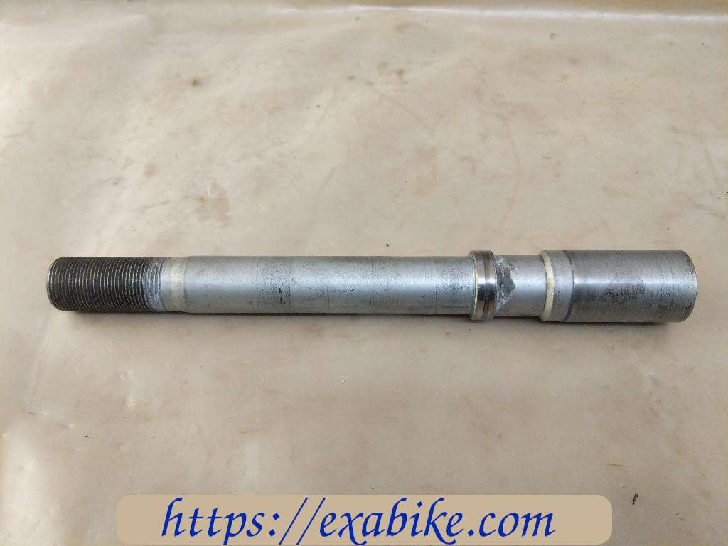 wheel axle, front BMW F800ST - photo 1