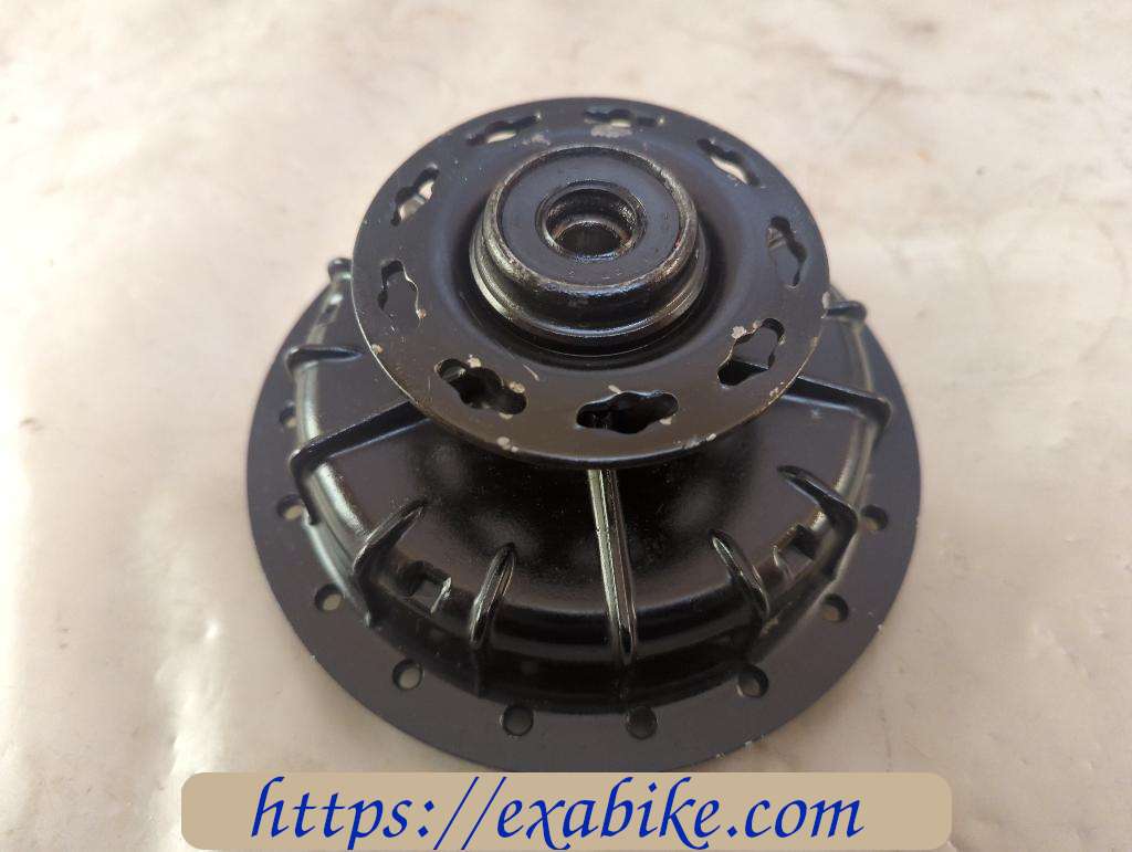 wheel hub, front Yamaha XT 125 - photo 3
