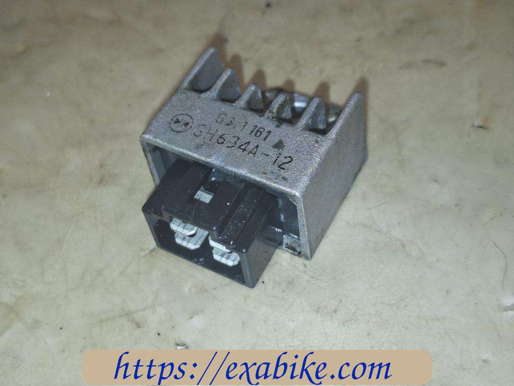 voltage regulator Peugeot Fox - photo 1
