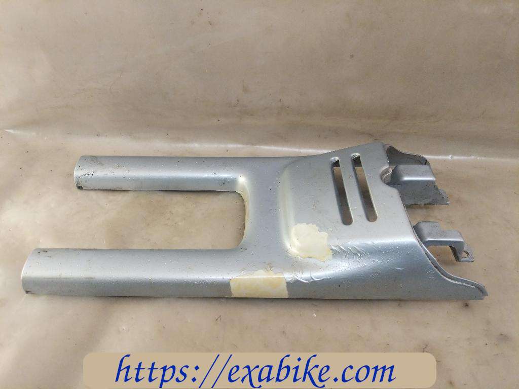 plastic élément Peugeot Fox - photo 1