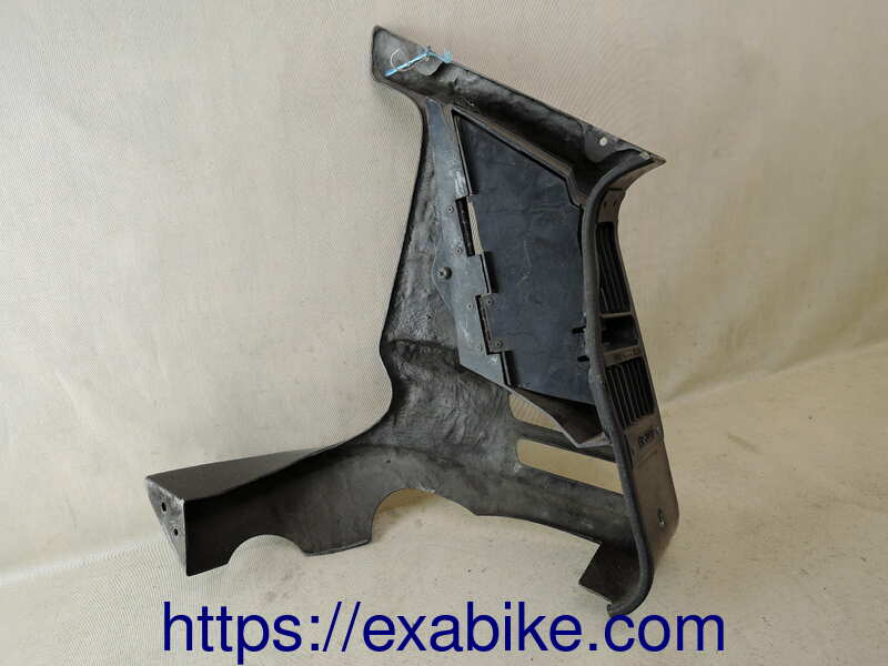 right middle cowl Yamaha XVZ 1200 Venture - photo 3