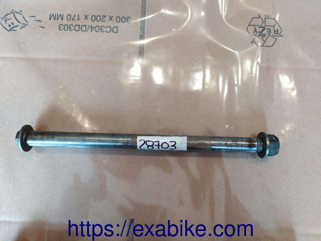 rear wheel axle Honda VF500F - photo 1