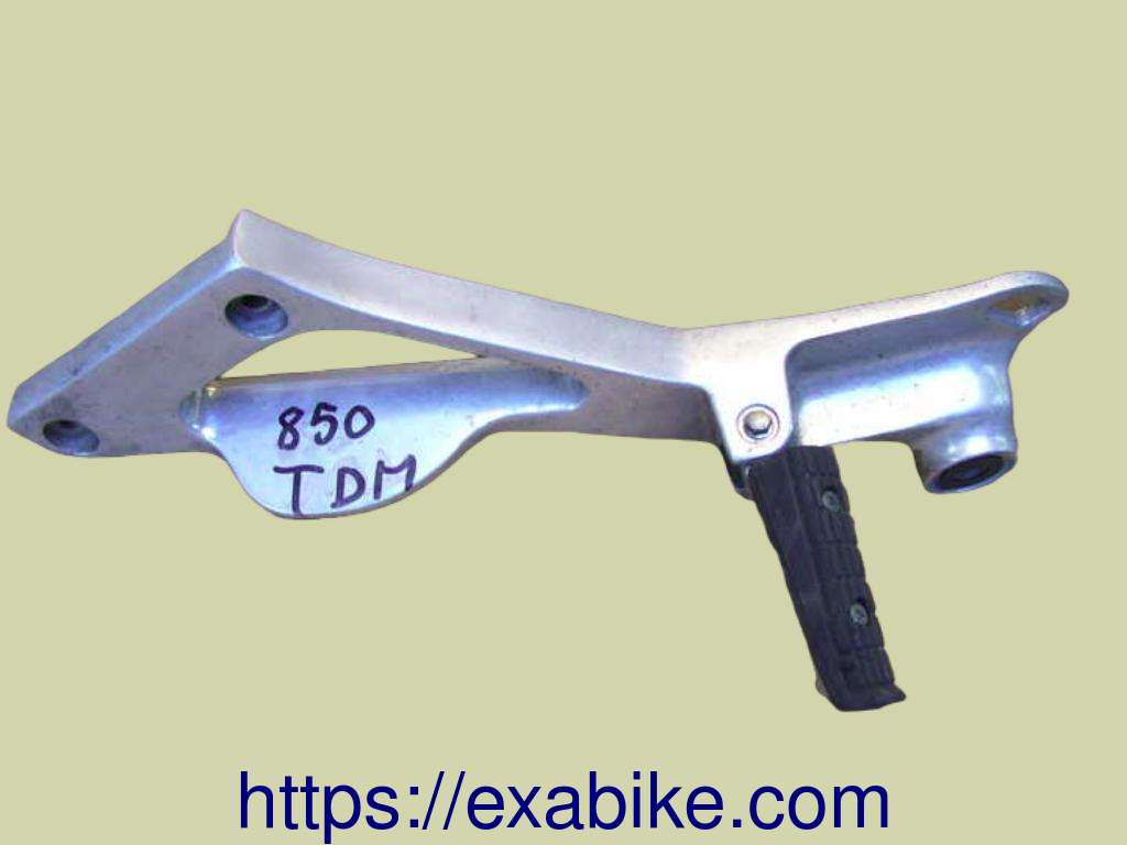 rear left older step Yamaha TDM 850 - photo 1